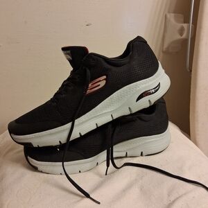 Mens Skechers Arch Fit Black Knit Slip-On Sneakers size 11